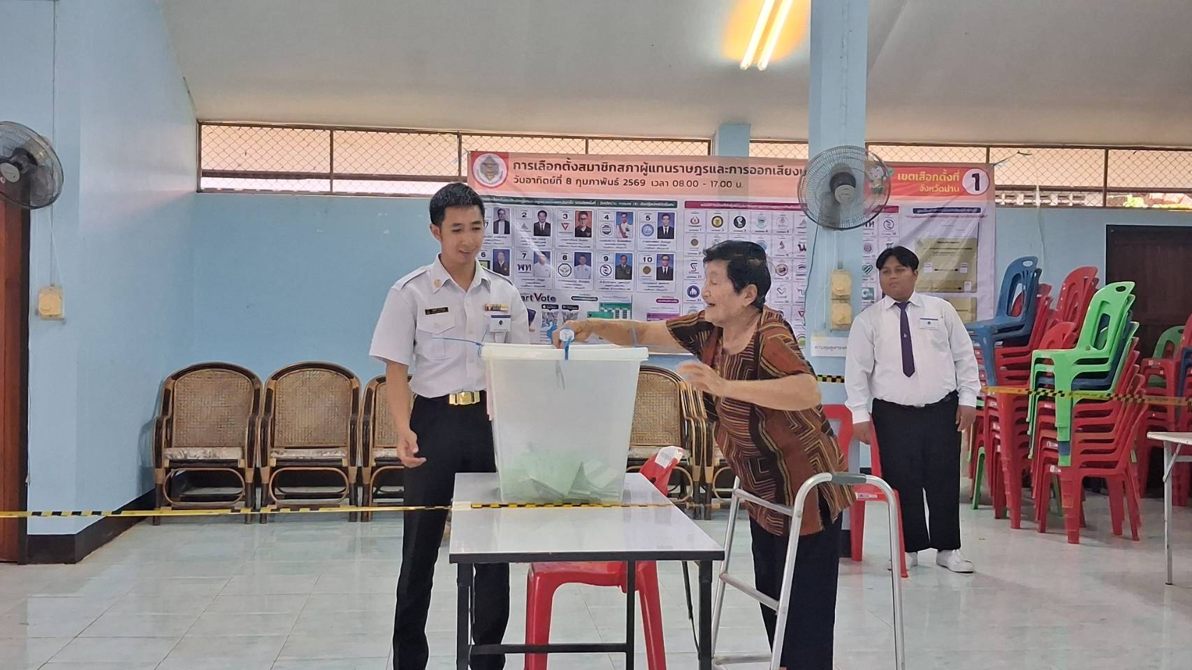น่าน เขต 1 ลงคะเเนนเลือกตั้งใหม่หน่วย 3 บ้านศรีเกิด เฉพาะ ส.ส. เขต  กกต. น่าน มั่นใจเลือกตั้งใหม่ไร้ปัญหา